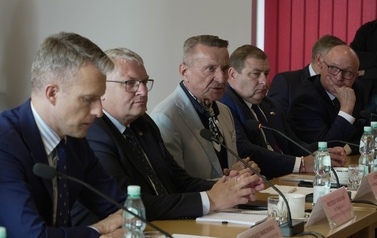 fotob-15082